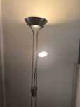 Lampa LED wolnostojąca z podwójną regulacją energooszczędna