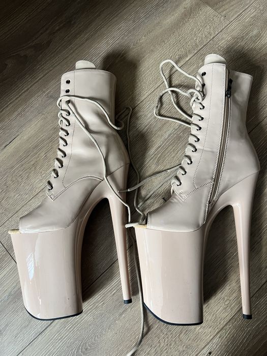 Ботинки Бежевые Killena (новые, 4ки)