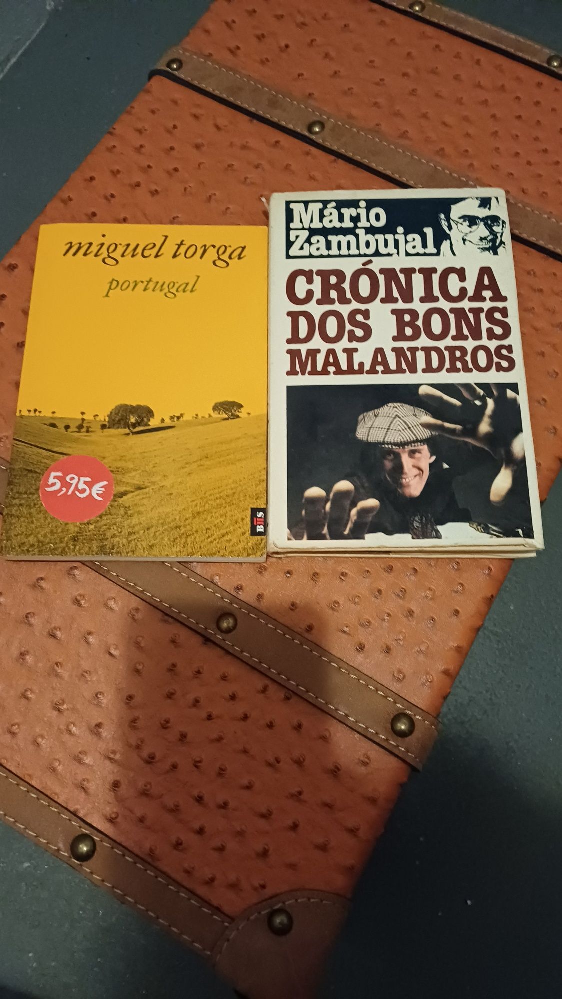 Vendo livros a 2€