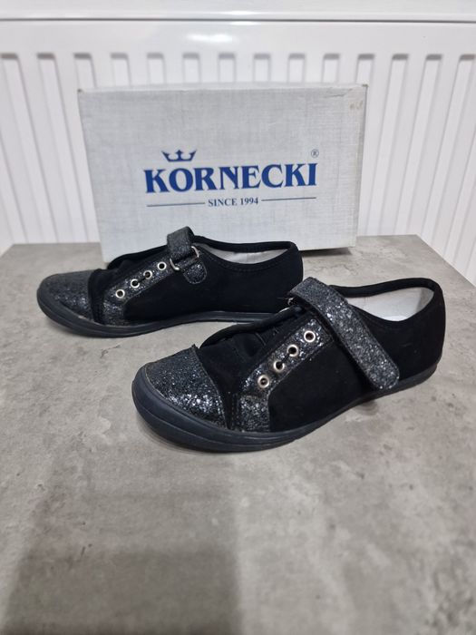Buty KORNECKI 32 SKÓRA model 6282 czarne stan BDB ok 20,9cm