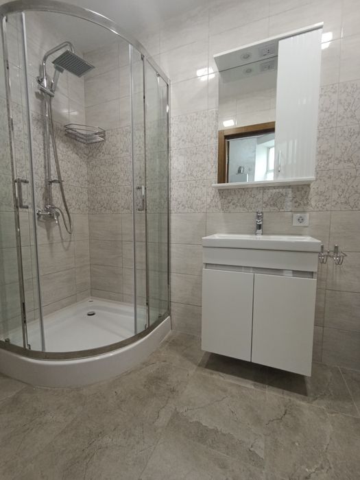 Продам 1 кімнатну квартиру по вул. Драгоманова