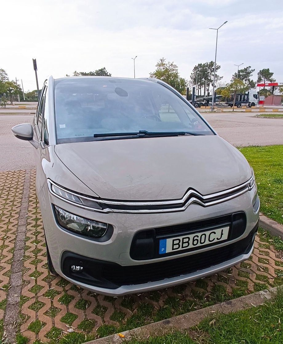 2018 - Citroen C4 Grande Picasso (7 Lugares) com caixa automática 
Ano