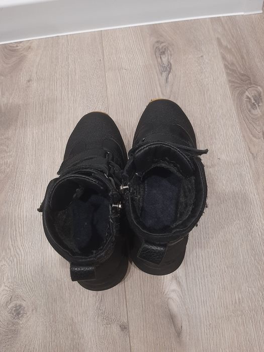 Продамо шкіряні ботінки черевики чобітки зимові