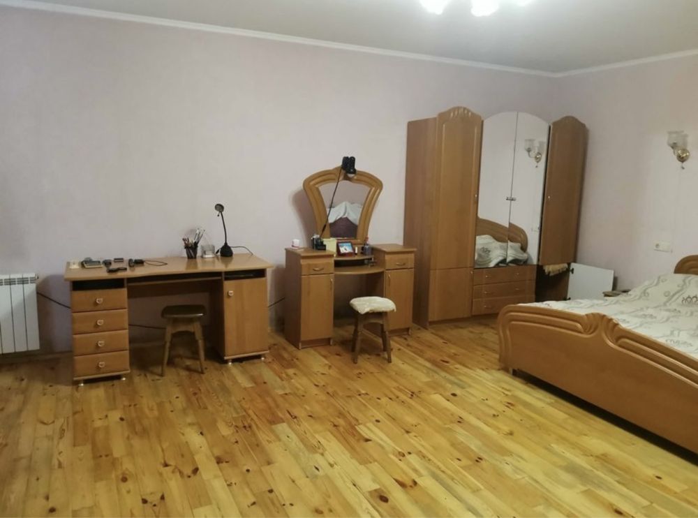 Продам будинок у М.Олександрівці 200м2(ділянка 15,5сот