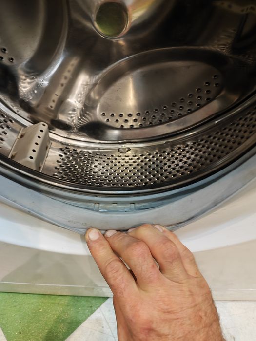 Продам пральну машину INDESIT