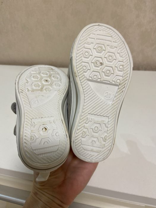 Кеди sinsay 21 pозмір