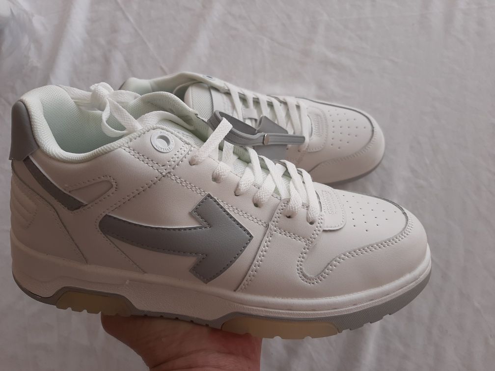 Ténis Off White cinza