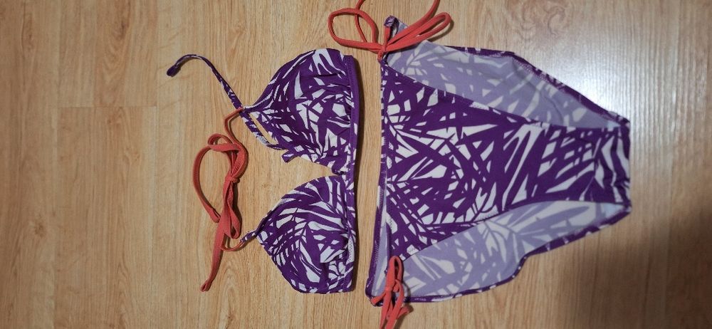 Strój kąpielowy, regulowany