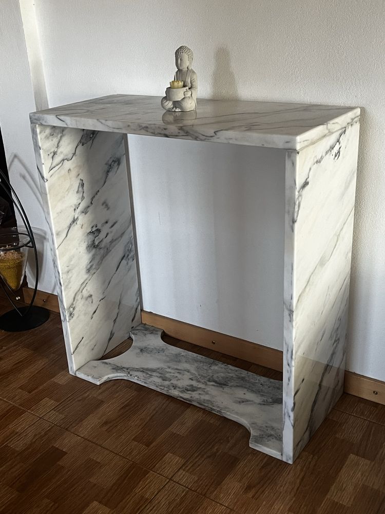 Mesa em pedra de mármore