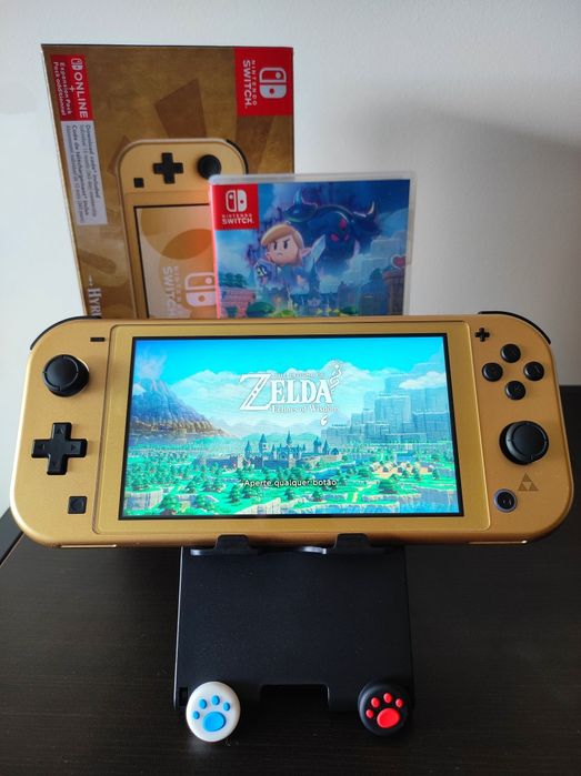 Nintendo Switch Lite Hyrule Edition!