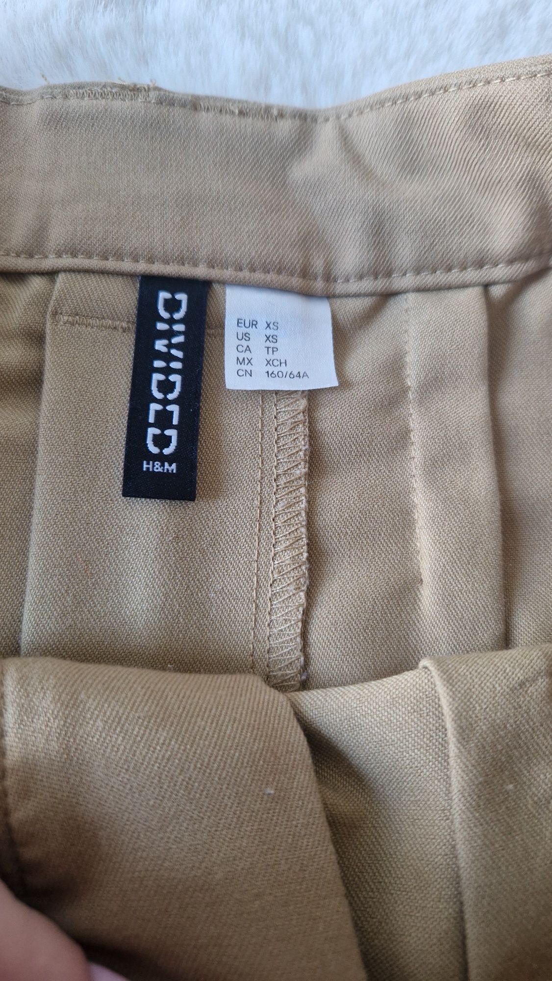 Beżowa spódniczka H&M Divided plisowana 34