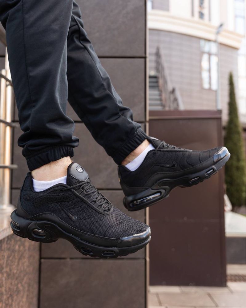 кросівки Nike Air Max plus black