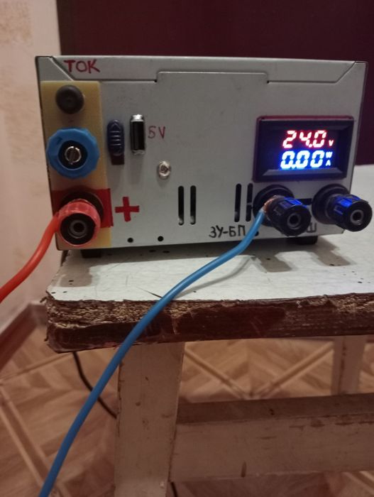 Зарядное устройство 12v, 10a. Он же блок питания 8 - 20 вольт.