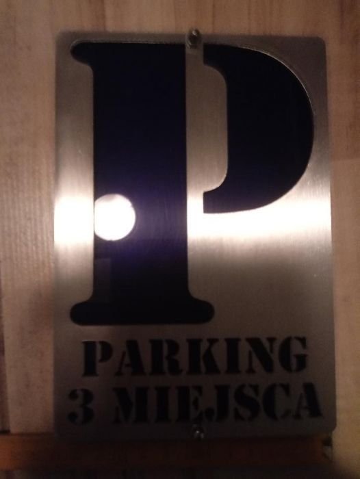 Tabliczka PARKING nierdzewna + niebieskie plexi