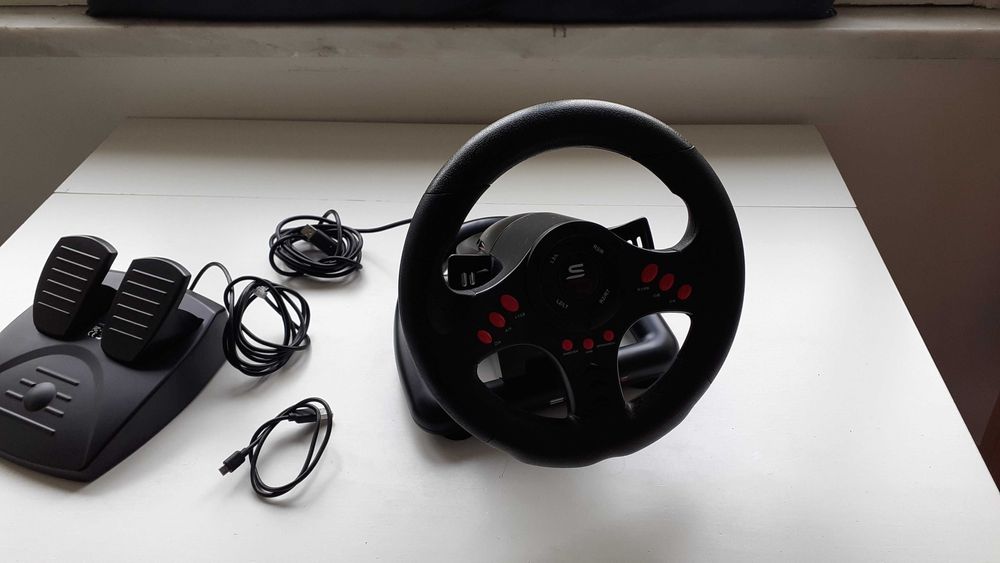 Volante Subsonic (PS4/PC) com pedais incluídos NOVO