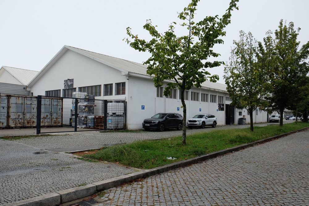 Armazém para arrendamento 800m2
