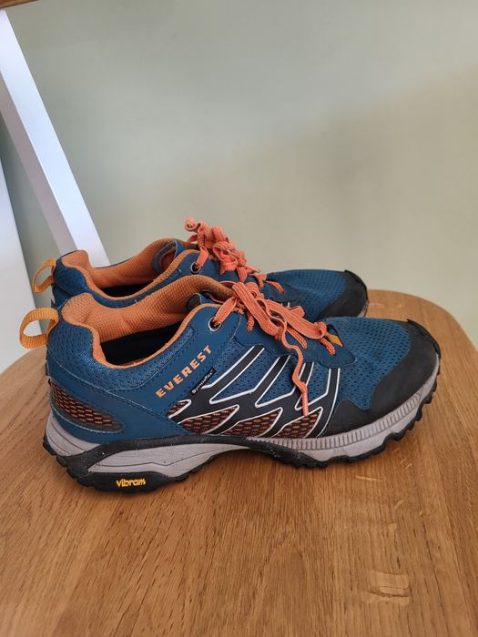 Трекінгові кросівки, розмір 37