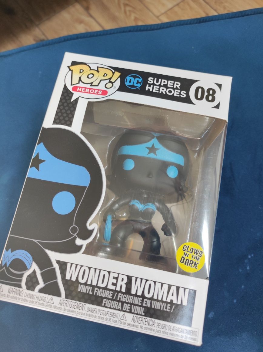 6 w cenie 5, funko wonder woman super Heroes DC 08