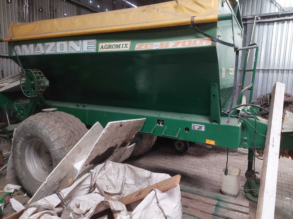 Rozsiewacz wapna i nawozu Amazone ZG-B 7001 Stan bardzo dobry