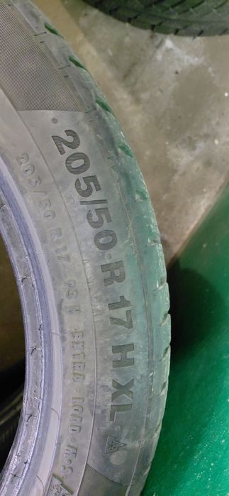 Opony zimowe CONTINENTAL 205/50/17