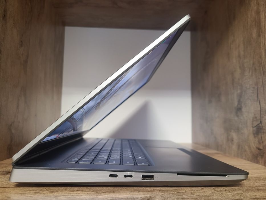 Dell Precision 7750 |i7|32GB| RTX 5000 на 16Gb|1Tb|