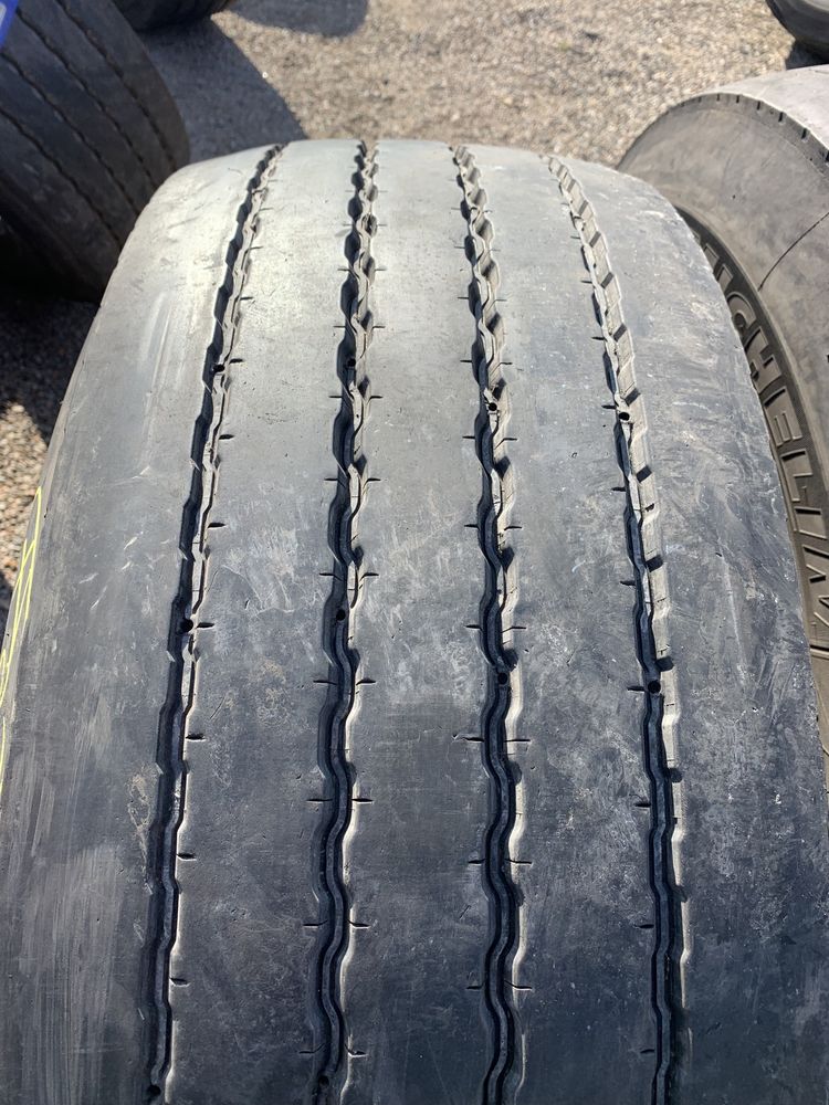 796. Michelin przód 385/65/22,5