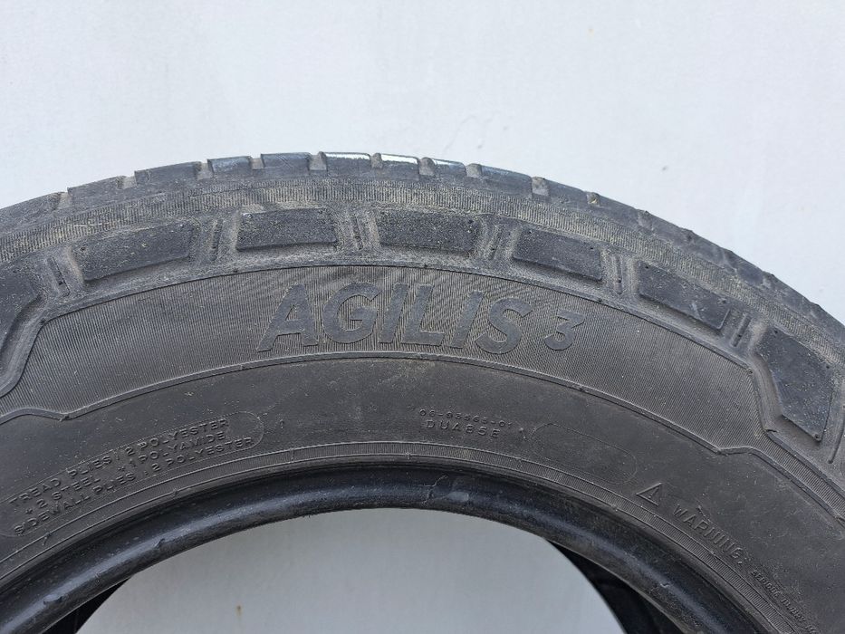 Резина Michelin 225 70 15c. Шины.