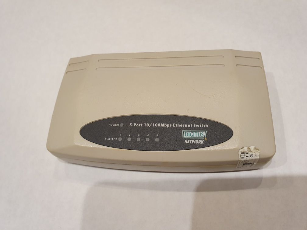 Router Digitus DN-5001C