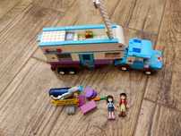 LEGO 41125 Friends - Przyczepa lecznicza dla koni