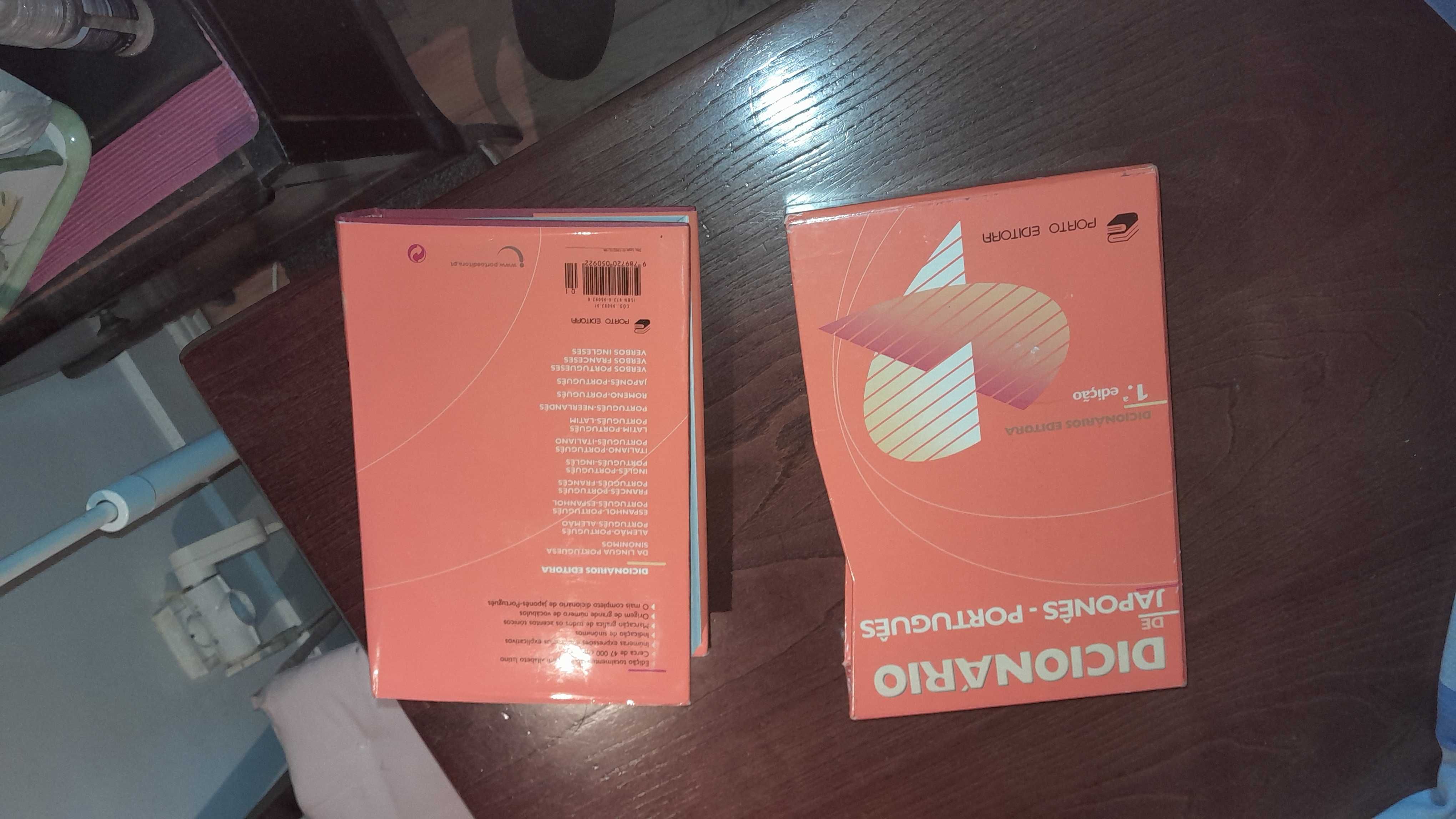Vendo Dicionario Porto Editora Japonês-Português