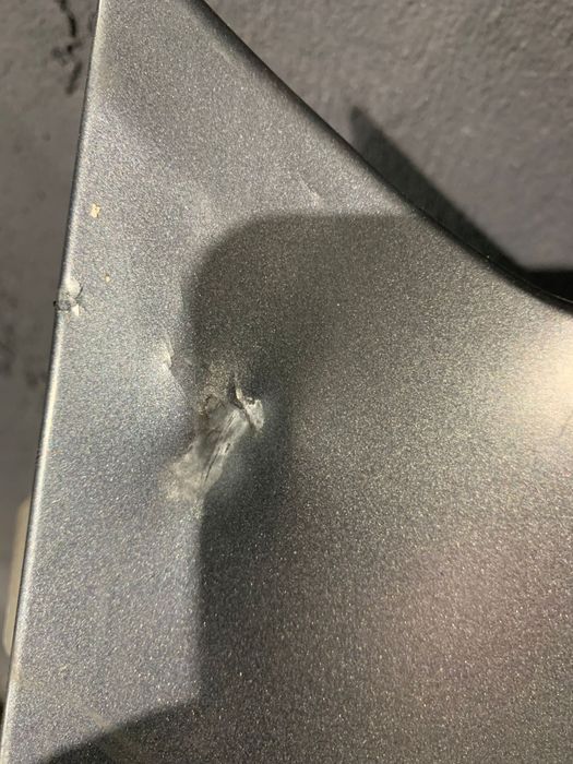 Guarda-lamas frente esquerdo Mercedes bens classe e 2017