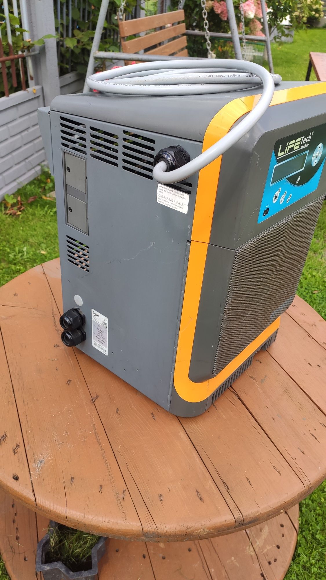 Prostownik Hawker LifeTech Modular 24V 36V 48V 140/130/120A 2 moduły