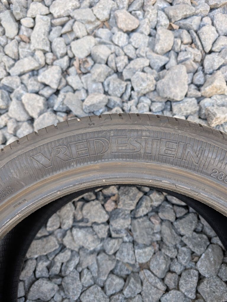 Літня шина розпаровка Vredestein 235/45 R17 235*45 17 Ultrac Satin