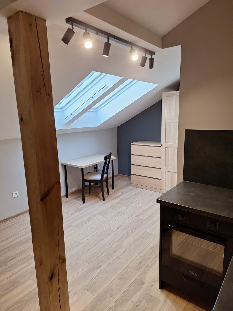 Obopólna/Lea/Piastowska- studio wynajmę