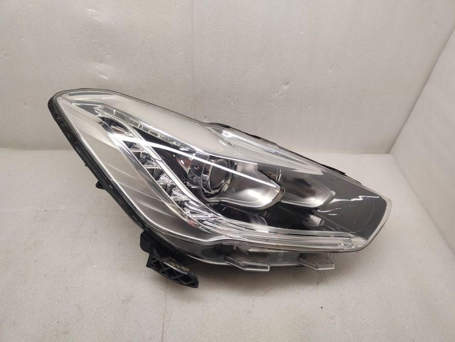 CITROEN DS5 SOCZEWKA Z LED LAMPA PRAWY PRZÓD 9806092980