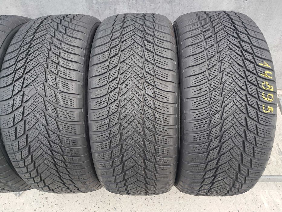 Резина зимова, Bridgestone Blizzak LM001 AO 255\50 R20 (арт.14895)