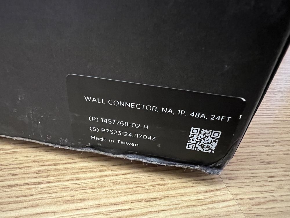 Зарядка станція Tesla wall connector 48a 11kw