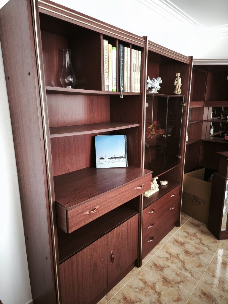 Móvel de sala com Bar
