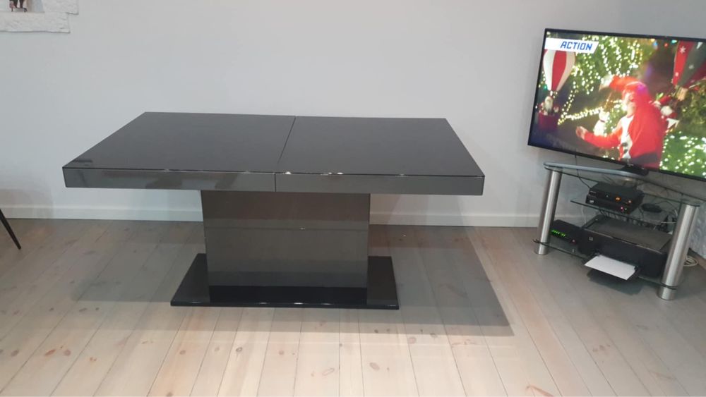 Stół szklany rokładany 136-226x95cm oraz krzesła 8 krzeseł