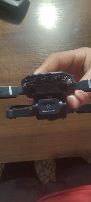 Продам дрон маленький