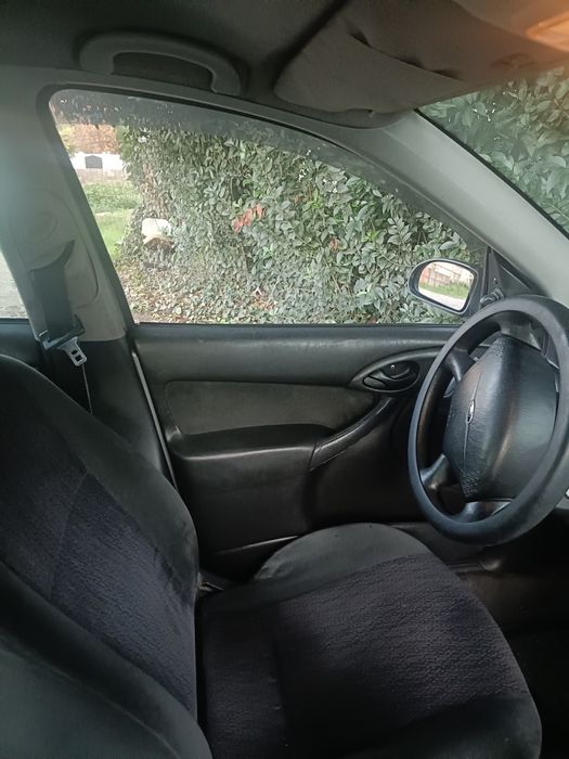 Ford focus 1.6 gasolina