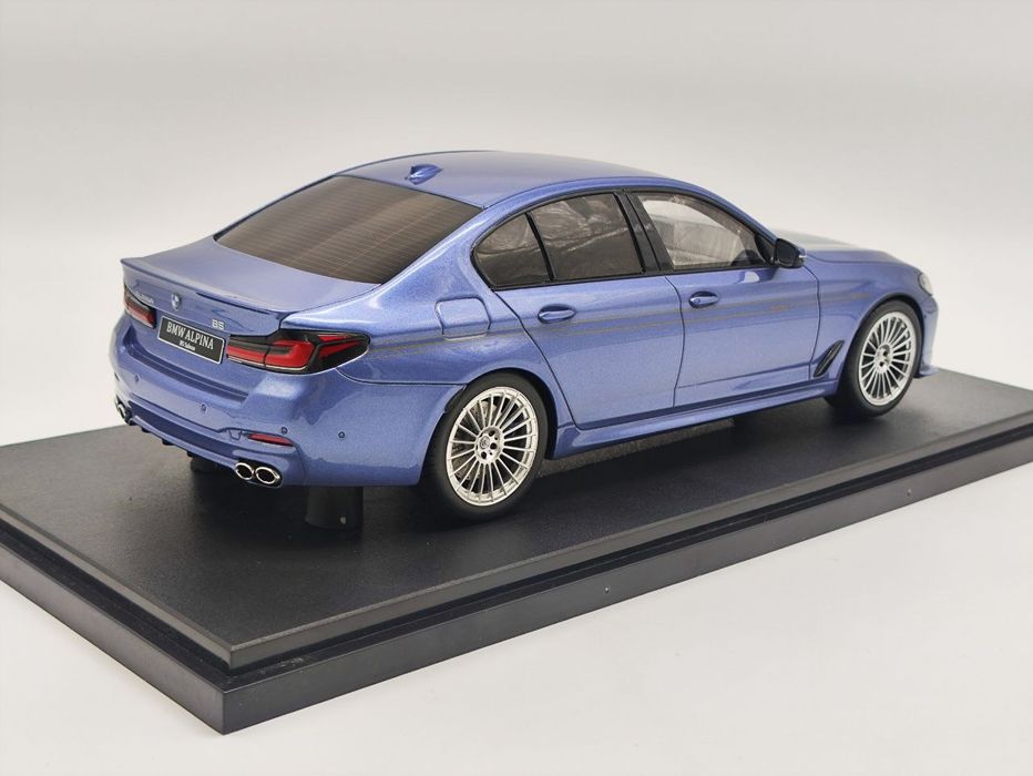 (глухі) BMW alpine 5 series GT spirit 1/18,1:18