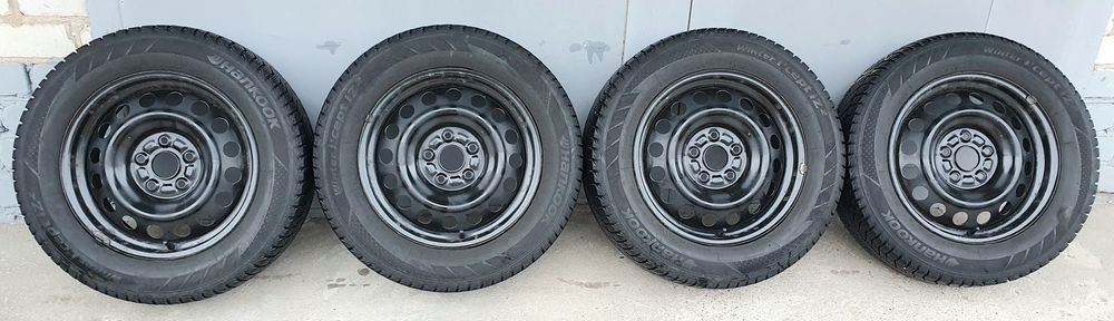 Зимняя резина на дисках 215/60 r16