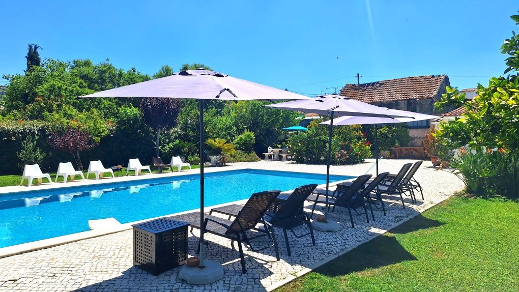 Aluguer de espaço com piscina 6x12m de água salgada  na Serra do Louro