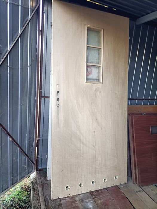 Drzwi pokojowe  o wymiarach 90 x 205