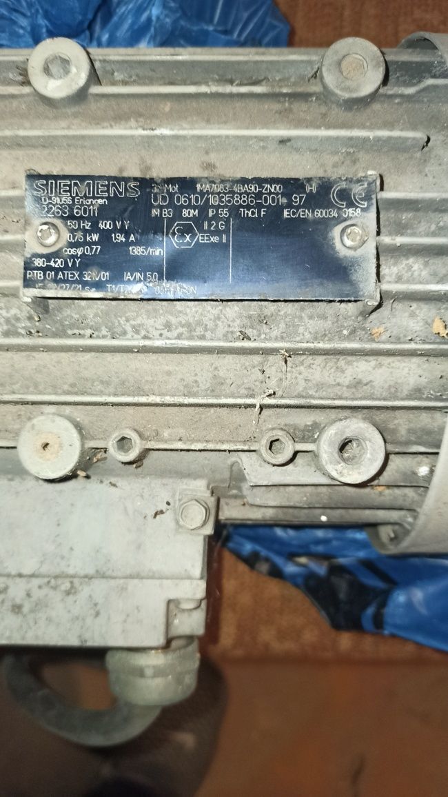 Электродвигатель Siemens 380 вт 220