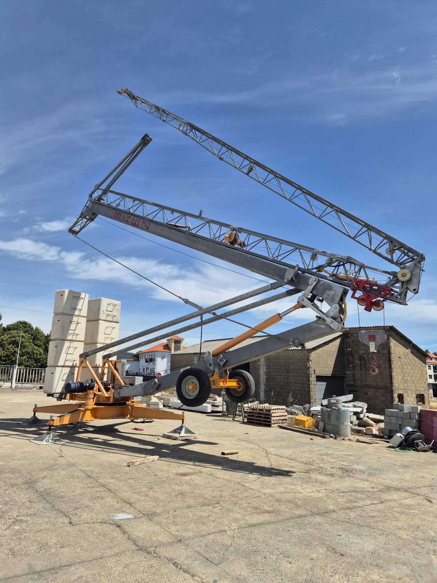 Grua automontante hidraulica