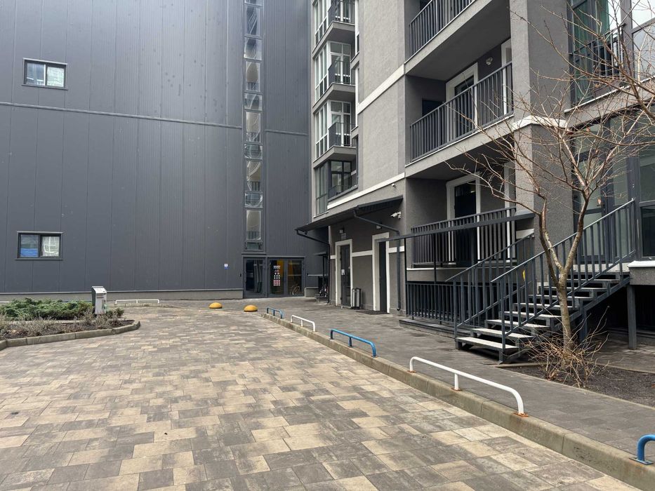 Комора - комерційне приміщення в ЖК Гранд Бурже