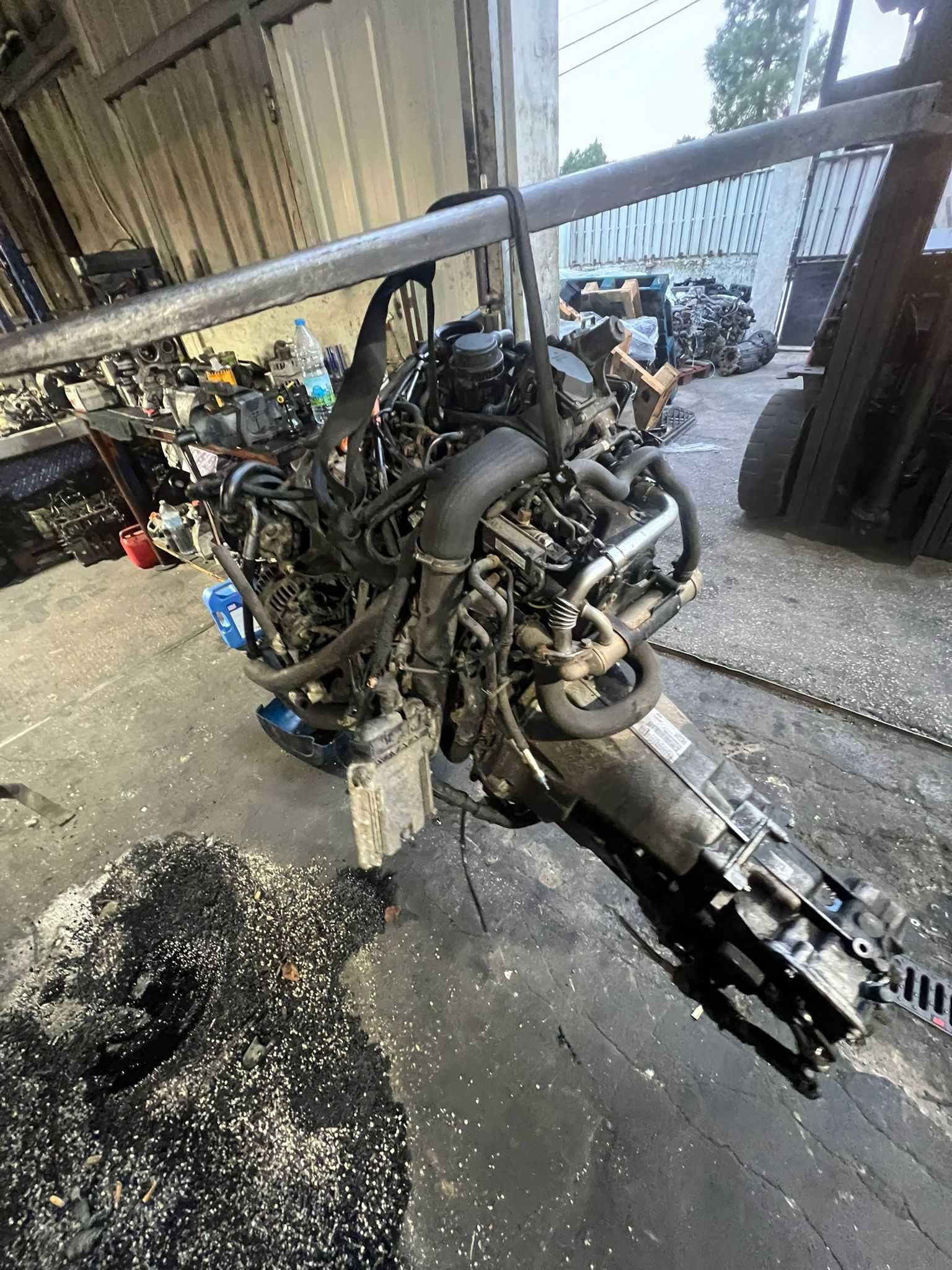 Motor Volkswagen Crafter 2.5 Ref: CECA