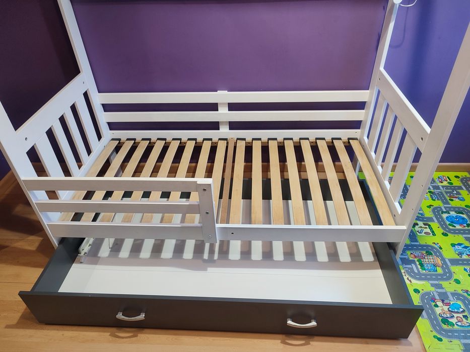 Łóżko domek biało szare